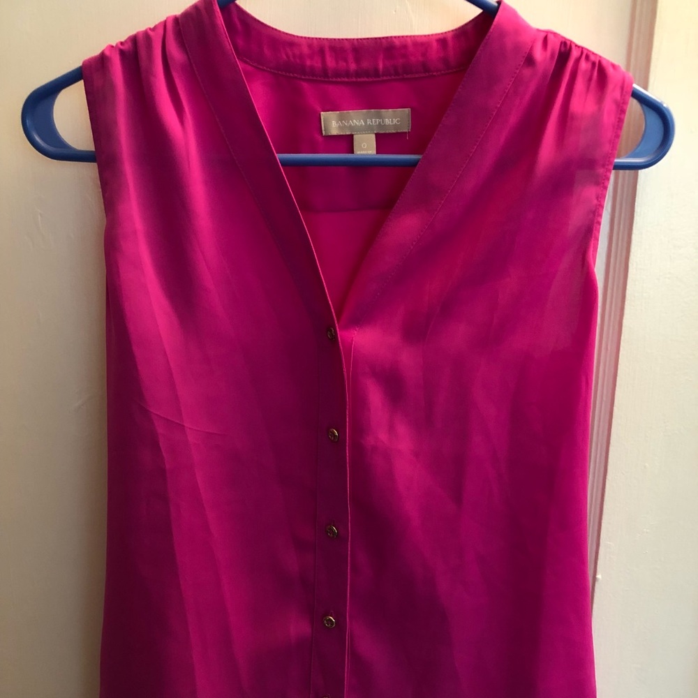Banana Republic Sleeveless Blouse